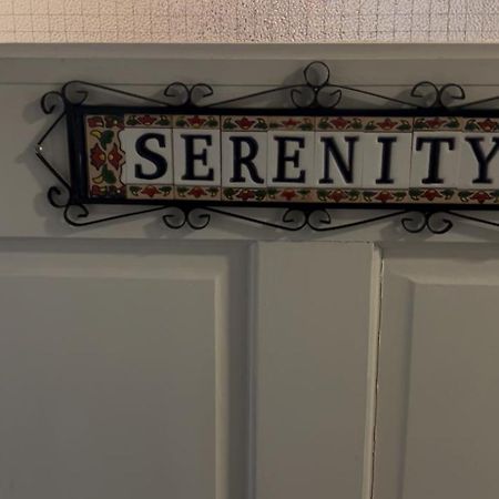 Serenity ลองฟอร์ด ภายนอก รูปภาพ
